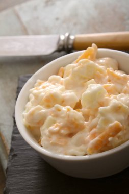 peynir ve elma sandviç dolum