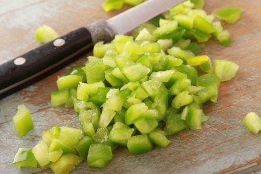 kıyılmış ve doğranmış biber