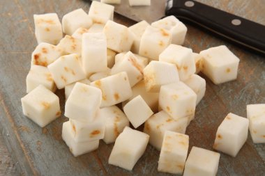 Taze lezzetli hazırlanıyor kereviz