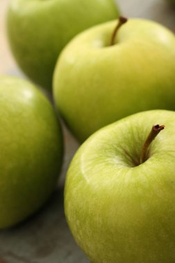 taze sağlıklı olgun elma