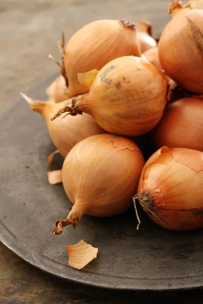 Raw Shallot Onions Table — Stock Photo, Image