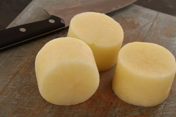 Barrel Cut Fondant Potatoes — Stock Photo, Image