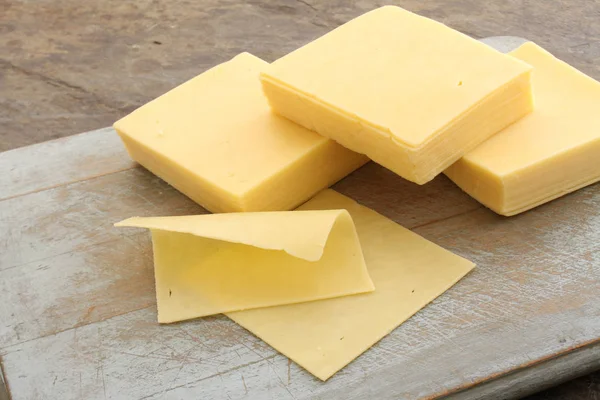 Preparing Dairy Cheese Portions — Stock Photo, Image