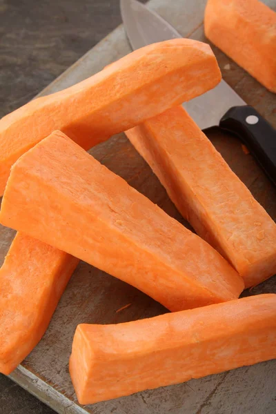 Preparing Fresh Carrots Table — Stock Photo, Image