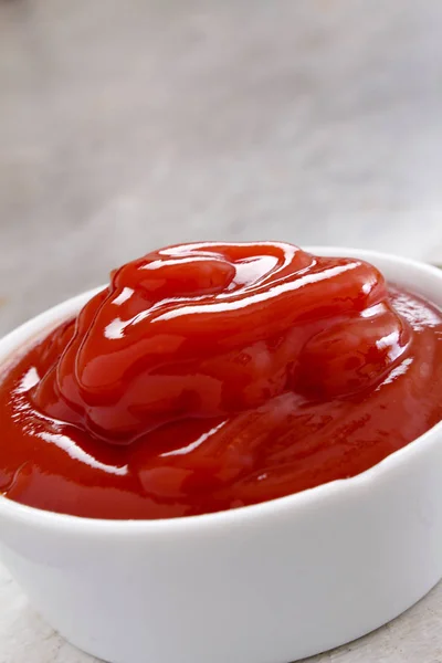 Frische Tomatenketchup Der Schüssel — Stockfoto