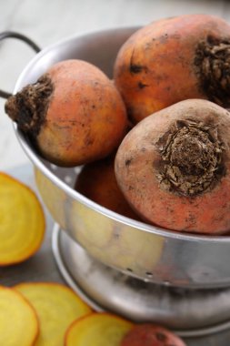 sağlıklı taze pancar hazırlanıyor