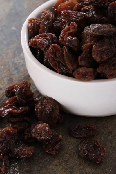 Dried Raisins Dish — Stock Photo, Image