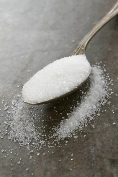 Azúcar Blanco Refinado Granulado Sobre Mesa —  Fotos de Stock