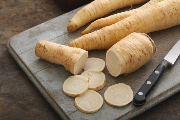 Zubereitung Von Waschbärwurzel Petersilie — Stockfoto