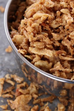 çıtır çıtır kızarmış soğan yemek