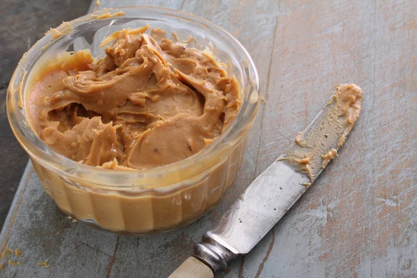 Frischer Erdnussbutter Aufstrich — Stockfoto