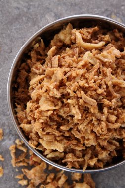 çıtır çıtır kızarmış soğan yemek