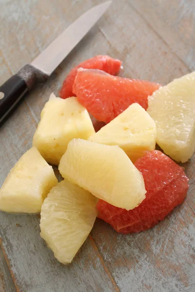 Preparação Segmentos Toranja Fresca — Fotografia de Stock