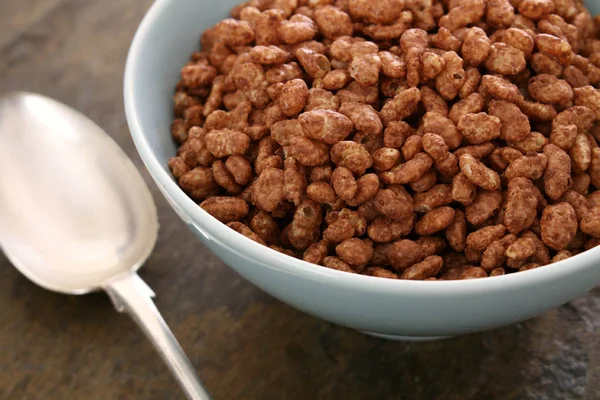 loose breakfast cereal in bowl