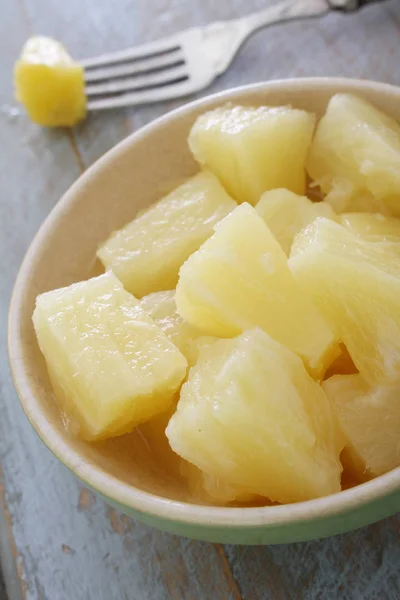 prepared pineapple chunk segments