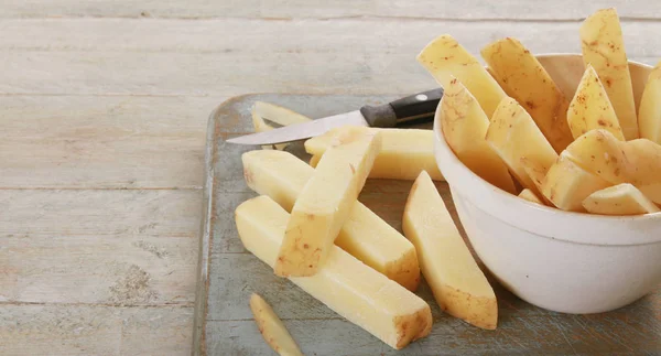 Preparação Batatas Fritas Não Cozidas — Fotografia de Stock