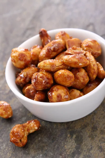 Flavoured Caramelised Mixed Nut Snacks — Stock Photo, Image