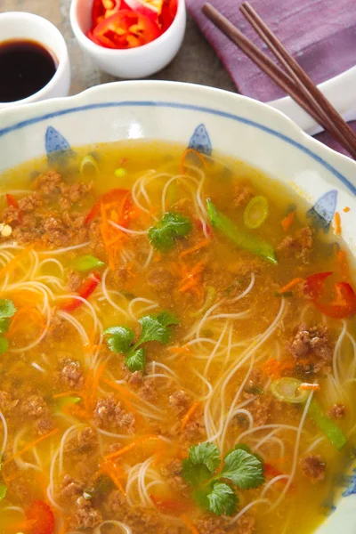 Geleneksel Çince Yuk toplamı yuk toplamı şehriye çorba