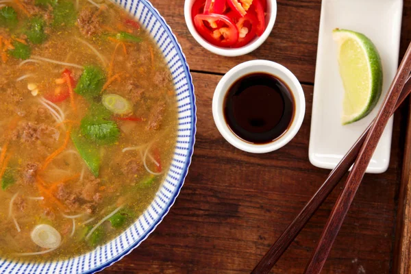 Caldo Fideos Suma Yuk Chino Tradicional — Foto de Stock