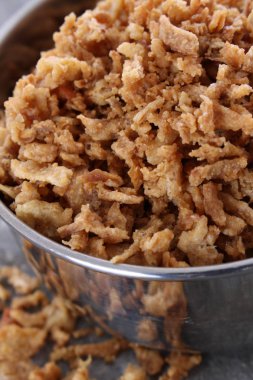 çıtır çıtır kızarmış soğan tavası