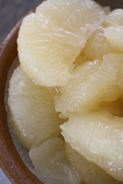 taze sağlıklı greyfurt hazırlanıyor