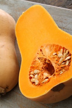 taze sağlıklı butternut hazırlanıyor