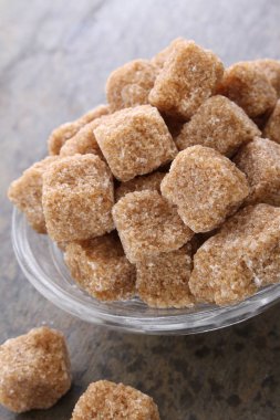 rustik şeker topaklar kabın içinde