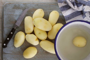 taze çiğ patates hazırlama