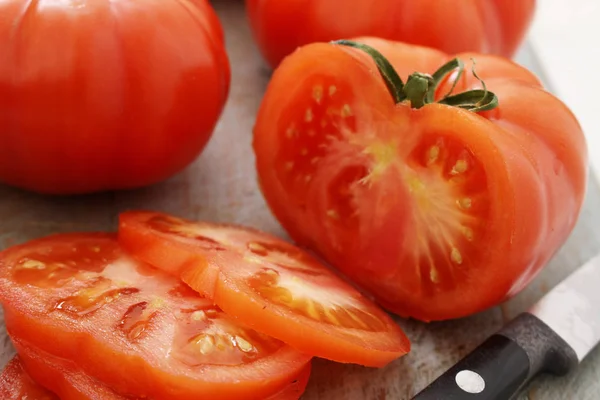 Ripe Fresh Beef Tomato — Stock Photo, Image