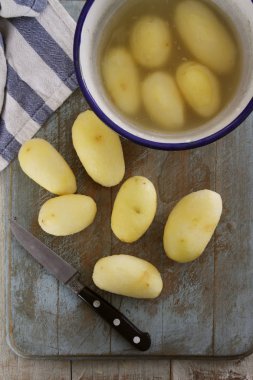 taze çiğ patates hazırlama