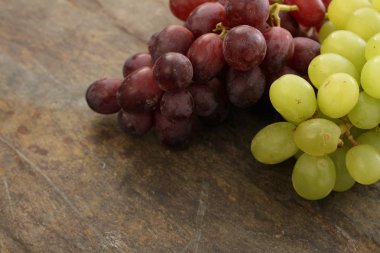 sağlıklı taze üzüm hazırlanıyor