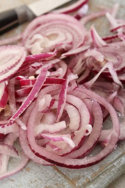 ham sağlıklı soğan hazırlanıyor