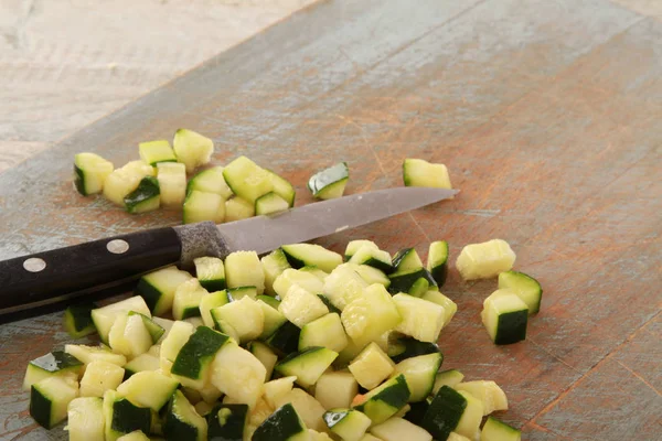 Förbereda Färska Friska Zucchini — Stockfoto