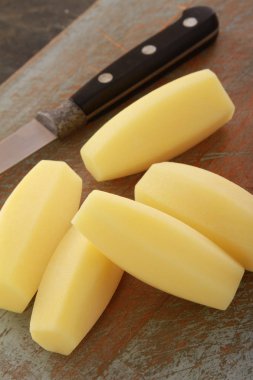 taze çiğ patates hazırlama