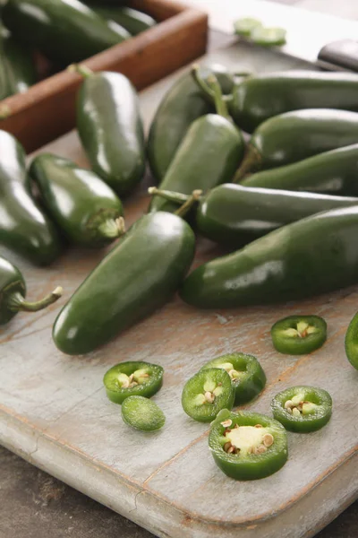 Chiles Jalapeños Frescos Mesa — Foto de Stock