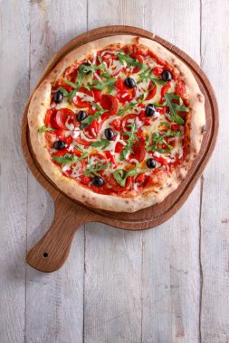 karışık taze pişmiş pizza