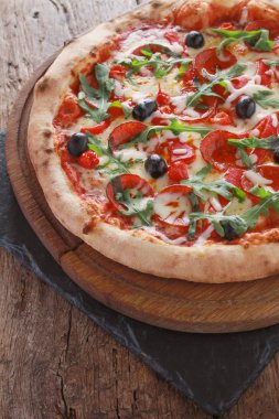 karışık taze pişmiş pizza