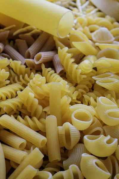 Pasta Fresca Sin Cocer Sobre Mesa — Foto de Stock