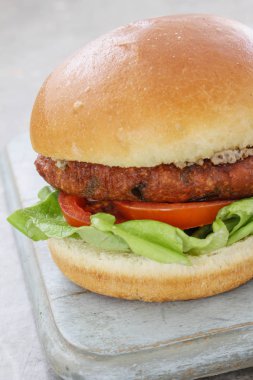 Pared sığır eti hamburger yemek