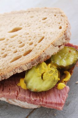 lezzetli taze sandviç yaptım