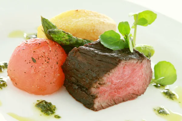 Plated Fillet Steak Meal — Stock Photo, Image