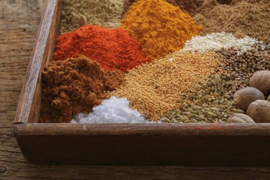 Taze kurutulmuş karışık baharat