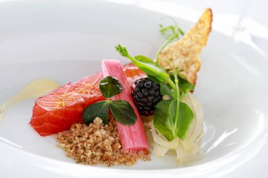 füme somon meze starter