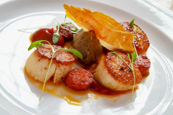 Plated Tasty Scallop Appetizer — Stock Photo, Image