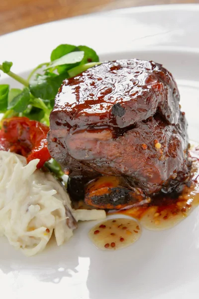 Plated Beef Rib Meal — Stock Photo, Image