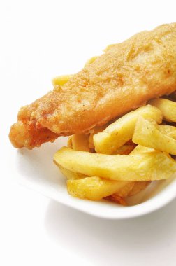 geleneksel hırpalanmış balık ve patates kızartması