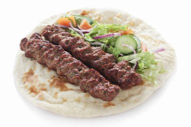 şiş kebap naan sandviç şal