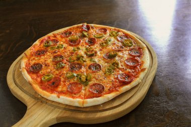 karışık taze pişmiş pizza