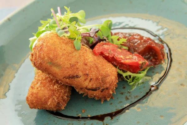 Pokovené Chutné Croquete Předkrm — Stock fotografie