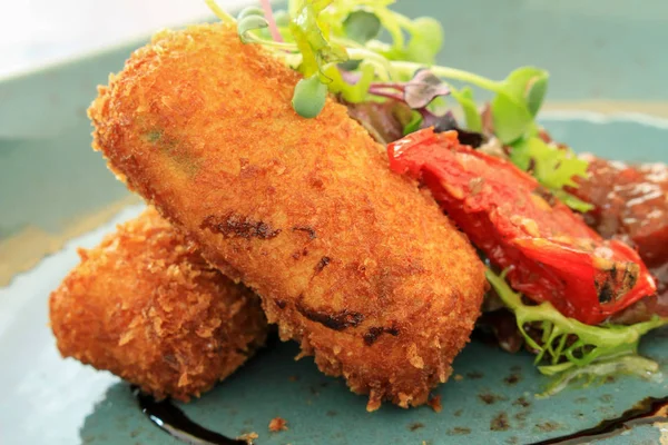 Pokovené Brambor Croquete Předkrm — Stock fotografie